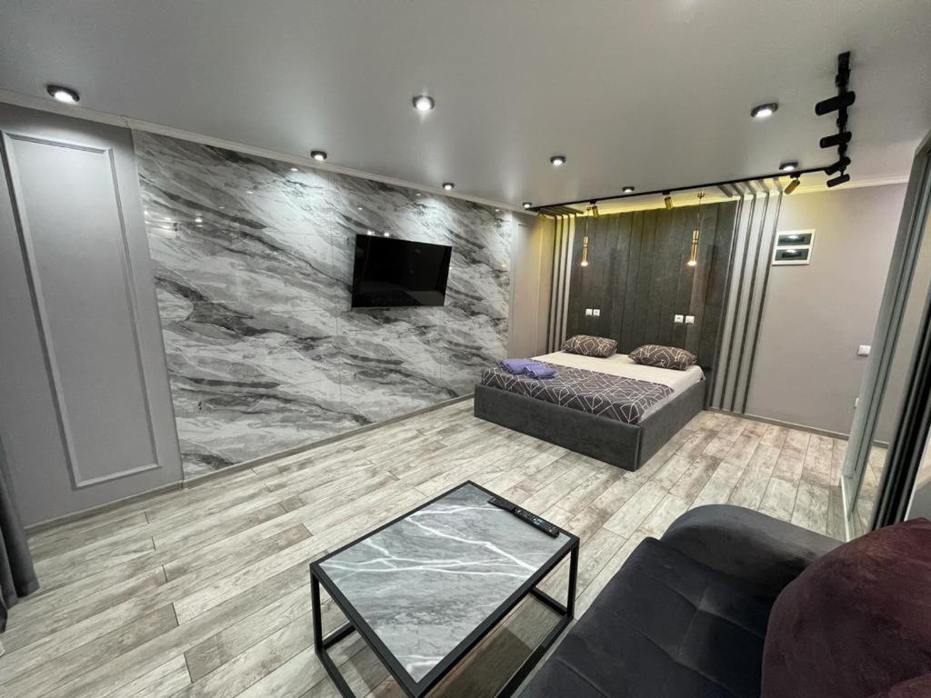 Люкс Академика Сатпаева 19 Apartment Pavlodar Ngoại thất bức ảnh